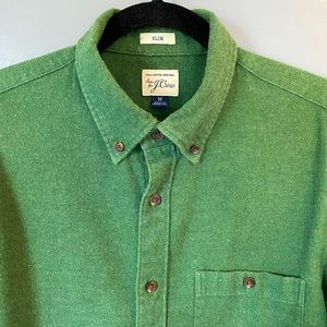 J.Crew mens flannel shirt with suede elbow patches in a slim fit medium